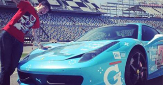 Illustration for article titled Deadmau5 Is Selling His Nyan Cat Ferrari On Craigslist For $380,000